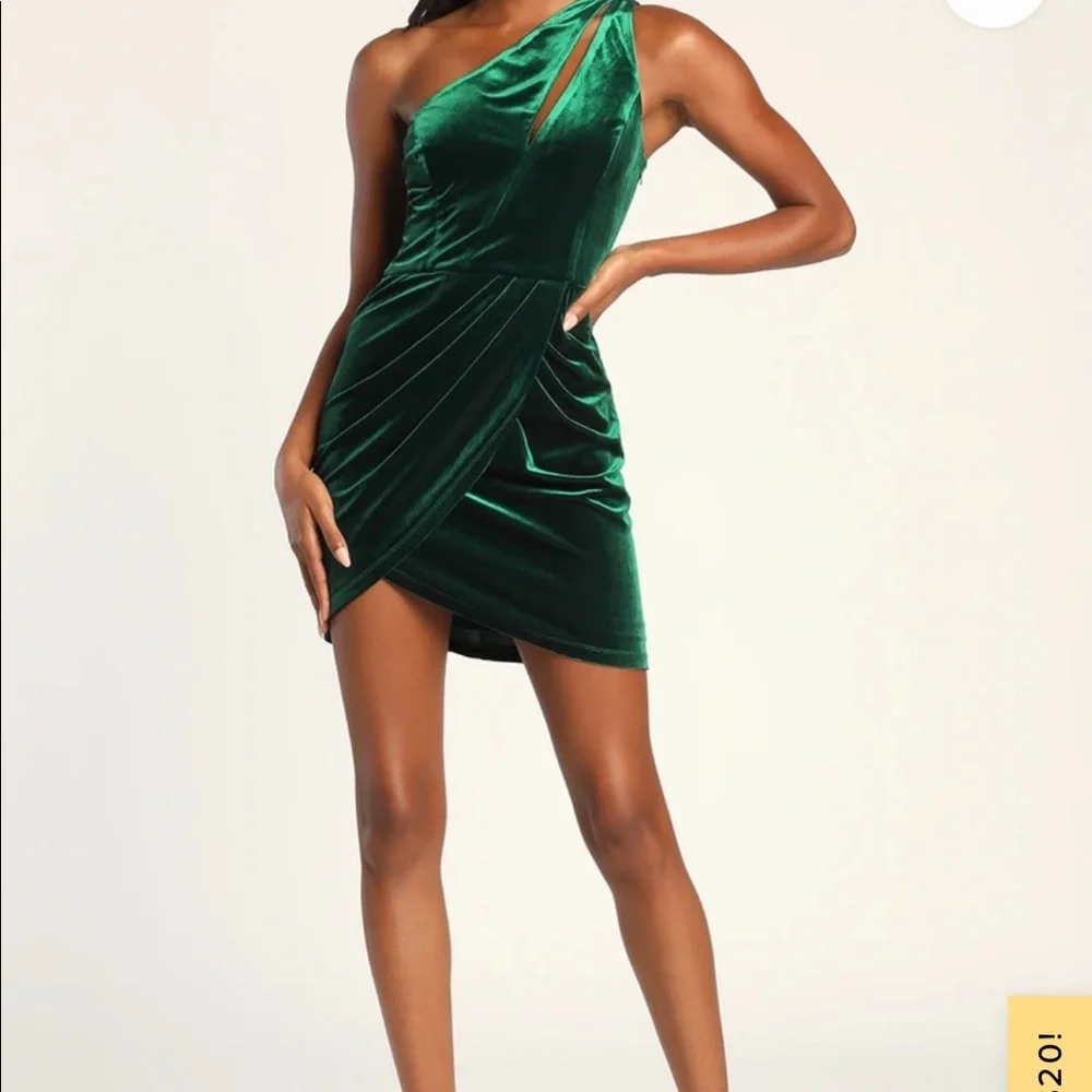 Green velvet mini dress - Picture 1 of 2